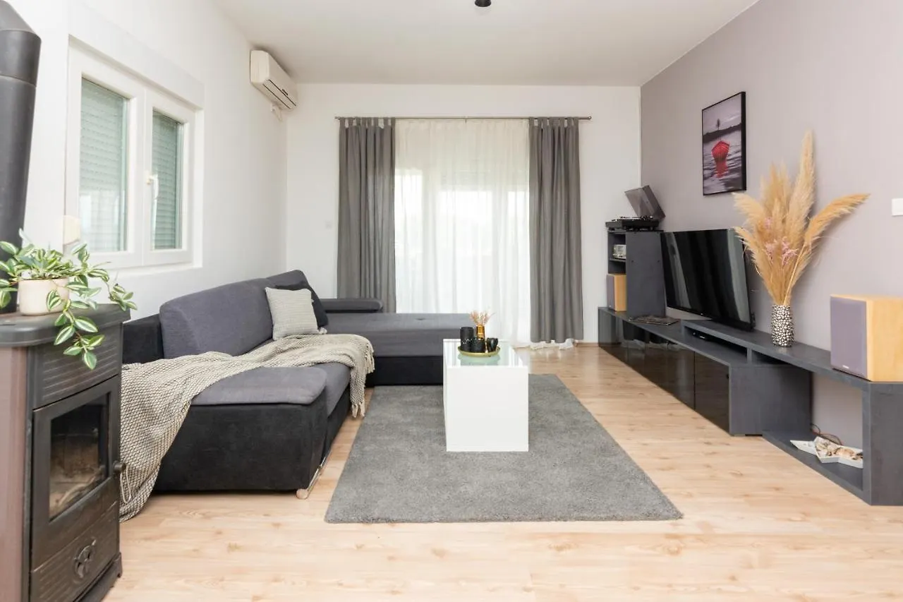 Holiday Home Bibano Bibinje